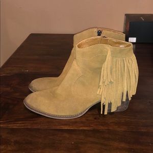 suede fringed sade ancle boot